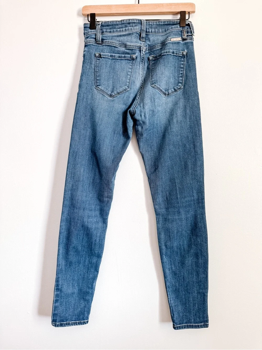 Kancan High Rise Skinny Jeans Size 27 Medium Wash Stretch Denim